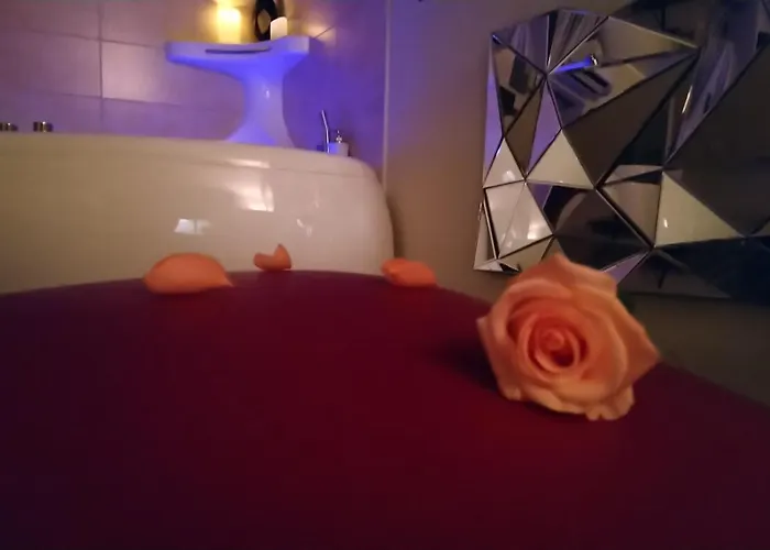 Plgfe - Maison d'hôtes EPICUROOMS - Suites romantiques 5 étoiles 4* Gallargues-le-Montueux