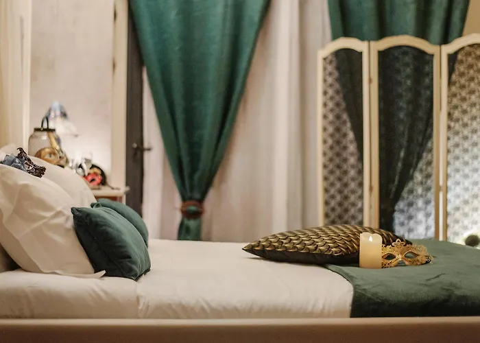 Plgfe - Maison d'hôtes EPICUROOMS - Suites romantiques 5 étoiles 4*
